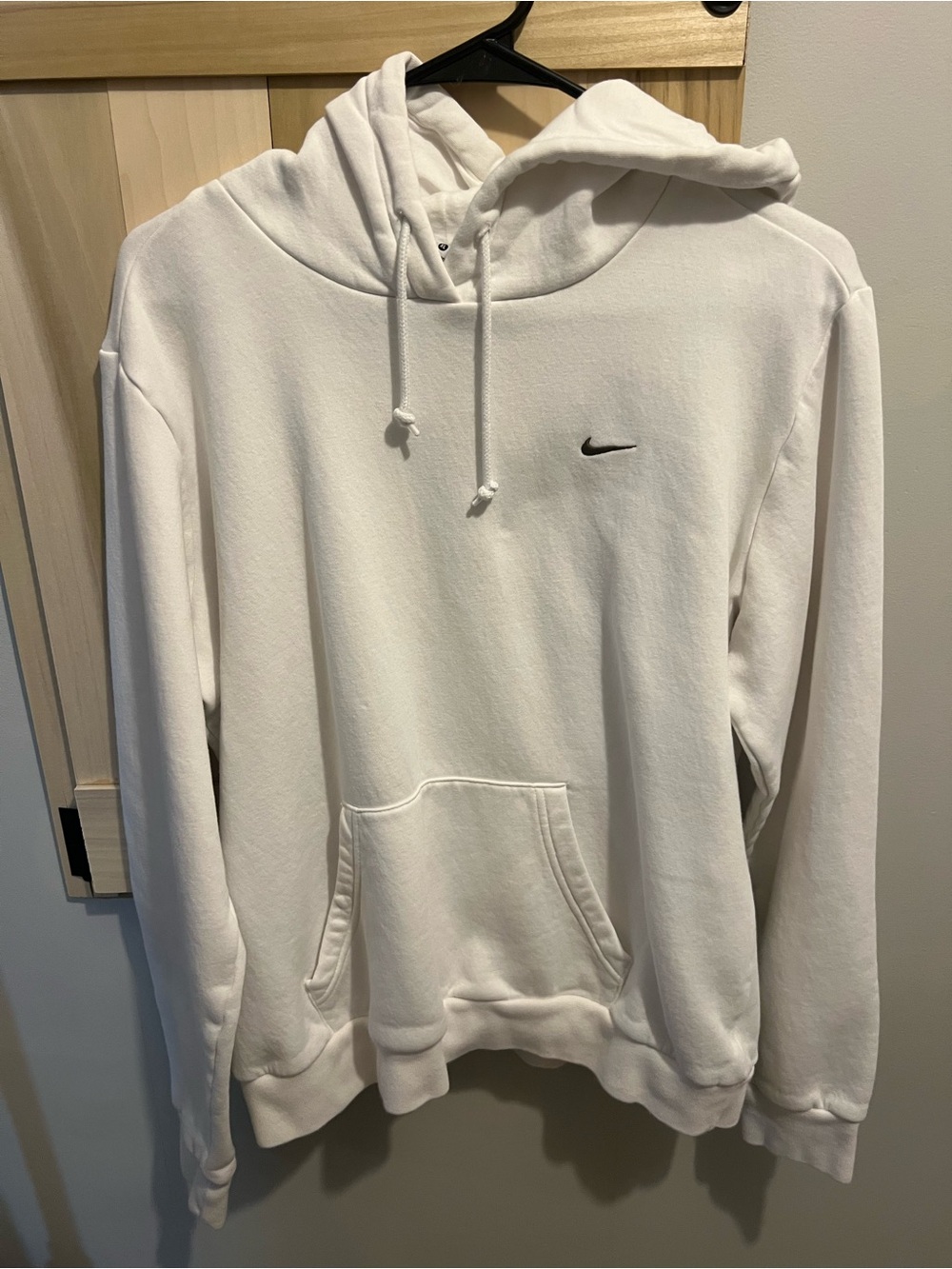 Nike White Women's Pullover Hoodie with Black Swoosh